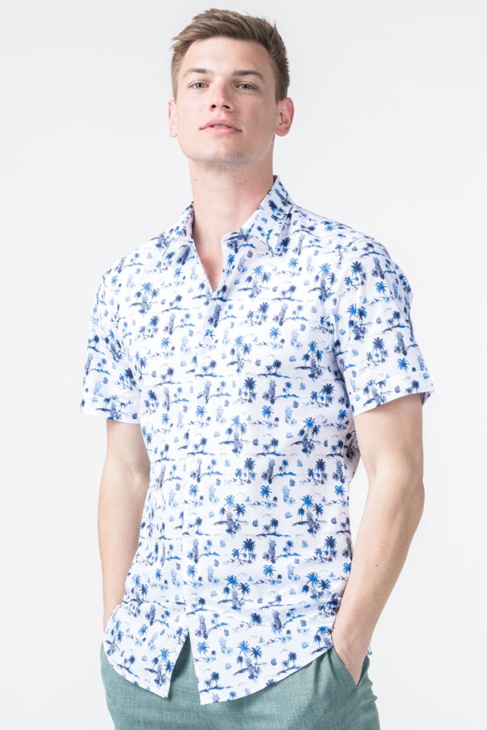 White men's shirt with a pattern - Regular fit