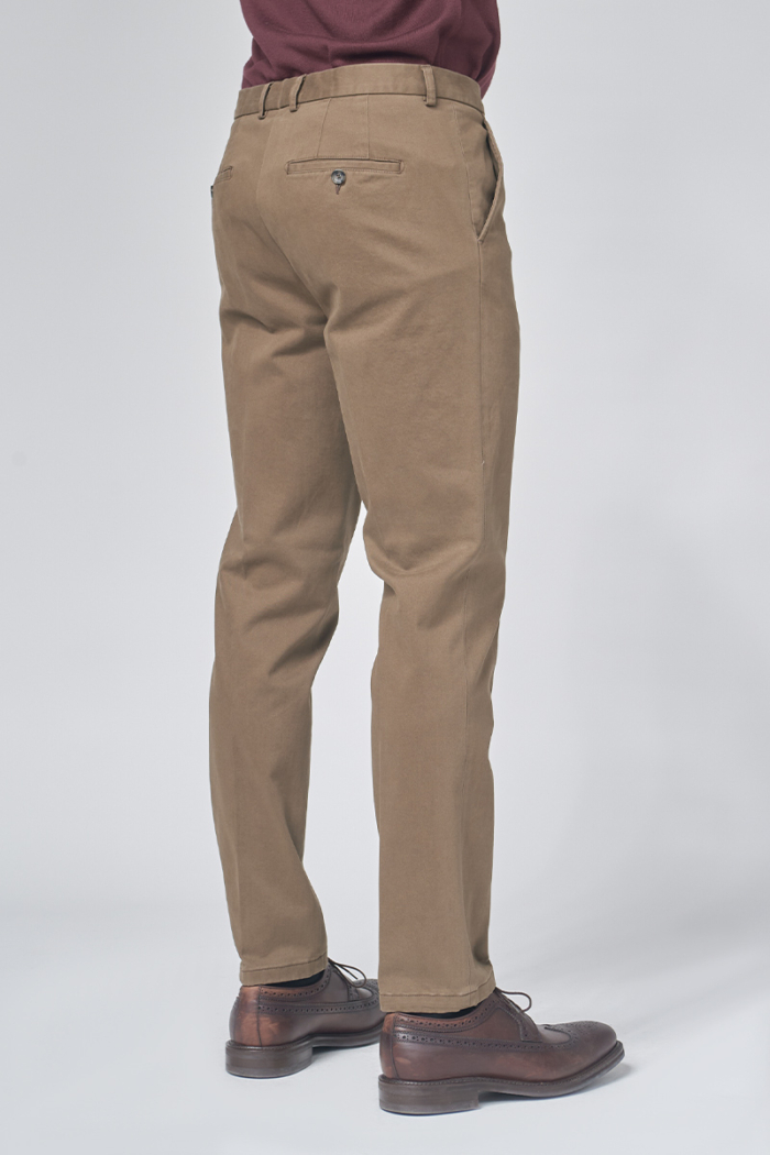 Varteks Chino hlače u smeđe sivoj boji